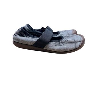 Keen Women's Sienna Canvas Mary Jane shoes - Size 7